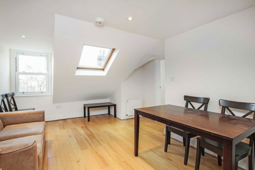 Property photo 2 of 4