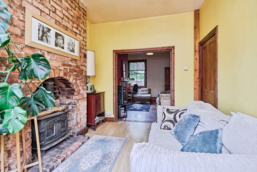Property photo 2 of 17 Pbox-Img.Jpg