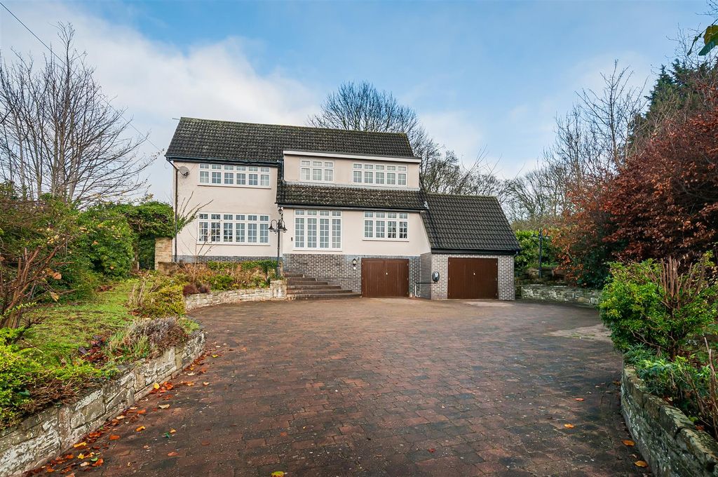 Property photo 1 of 27 1 Welton Old Road16.Jpg