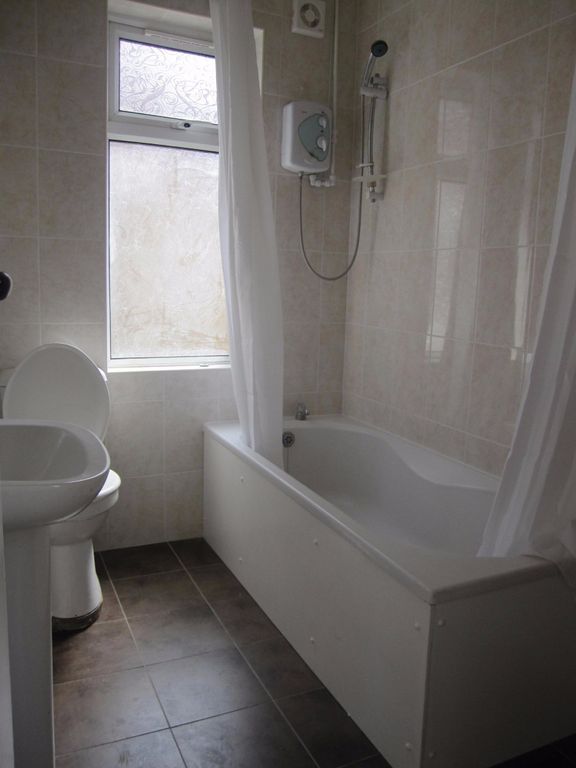 Property photo 2 of 4