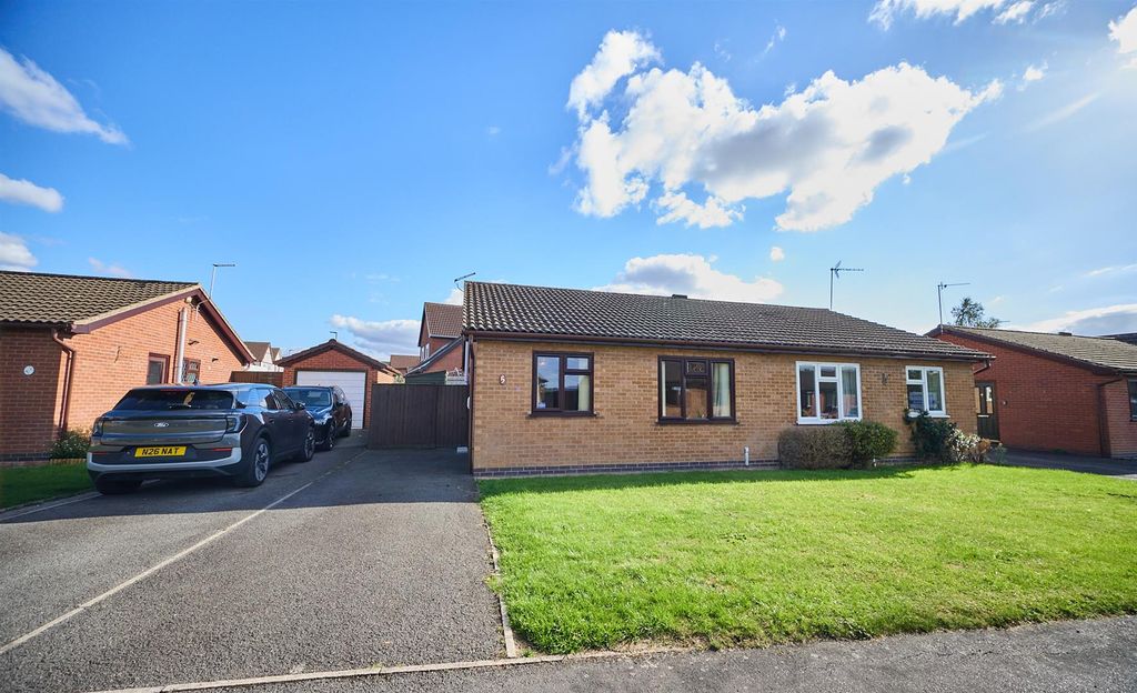 Property photo 1 of 12 Trent Rd Hk 7.Jpg