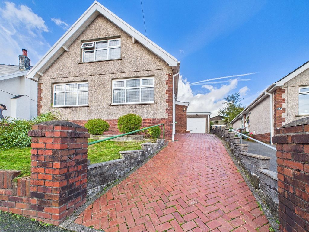 Property photo 1 of 24