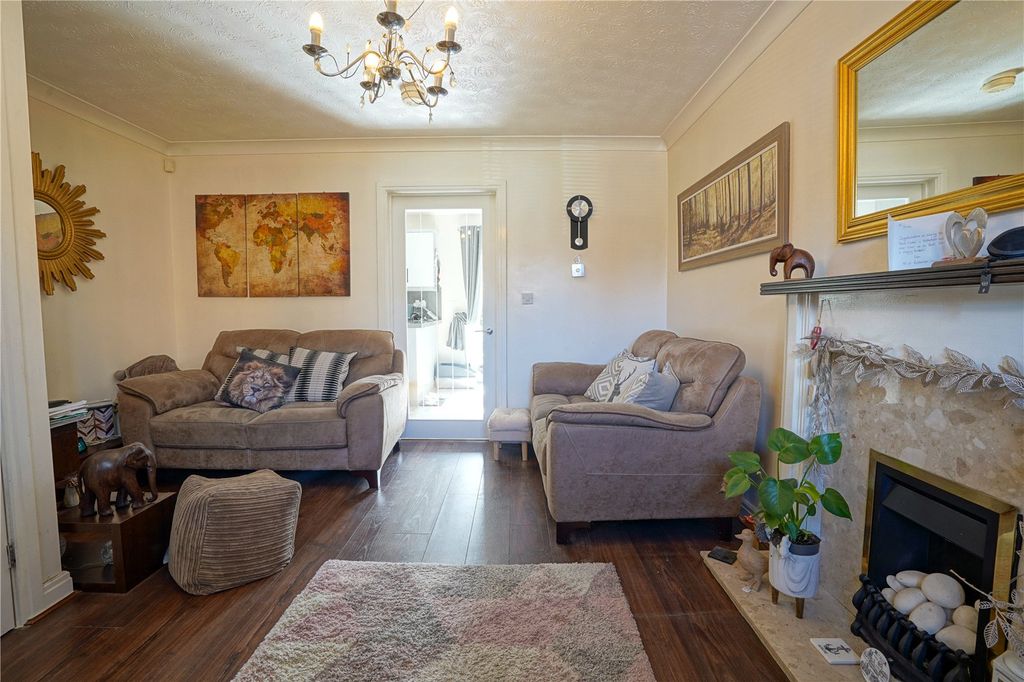 Property photo 2 of 14 Picture No. 08