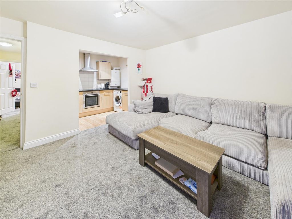 Property photo 2 of 7