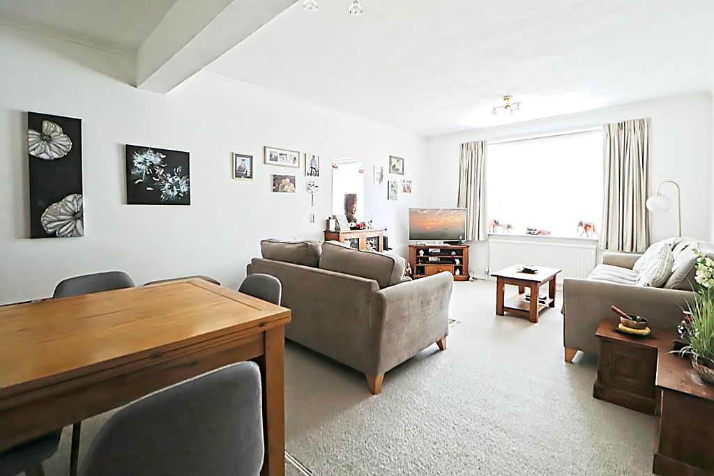Property photo 2 of 18 Living Room