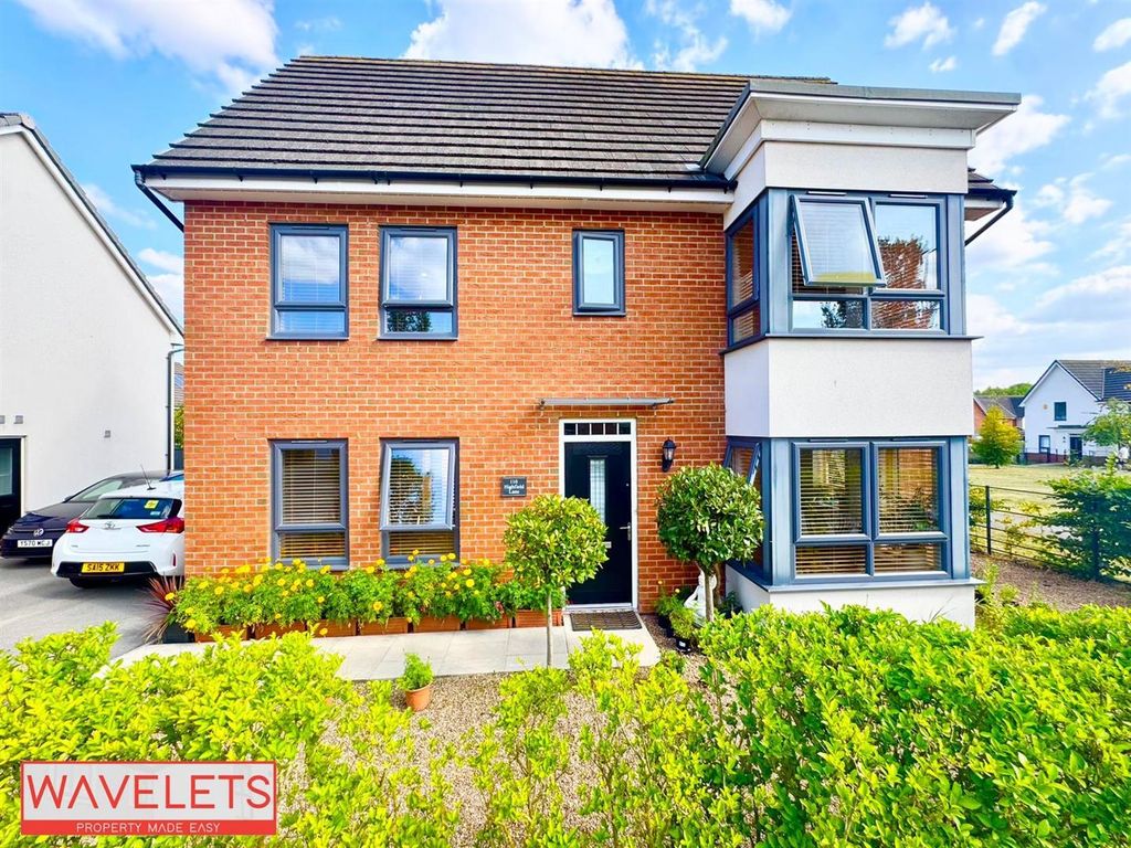 Property photo 1 of 21 Front