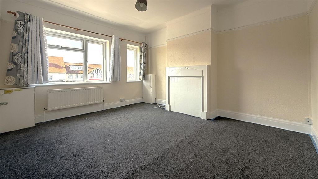 Property photo 3 of 9 Img_6082.Jpg