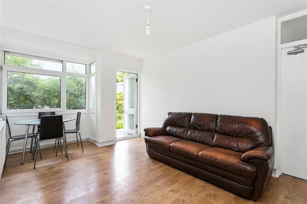 Property photo 1 of 11 Picture No. 14