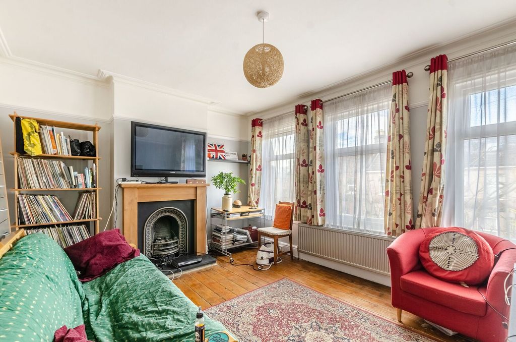 Property photo 1 of 7