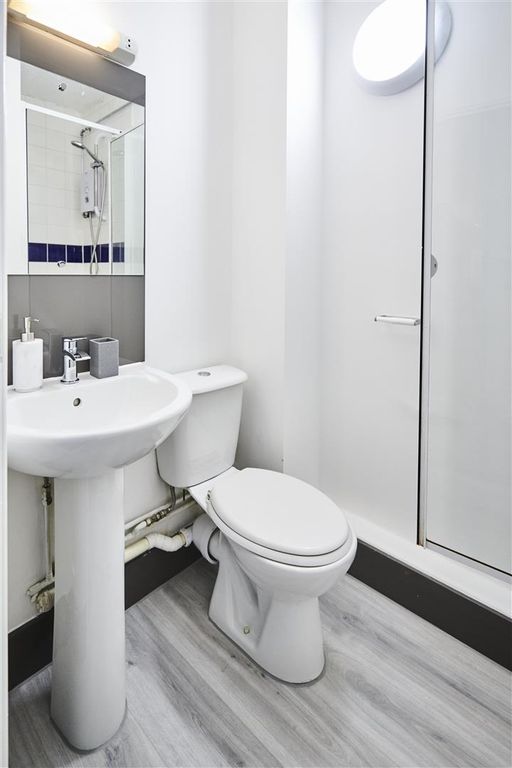 Property photo 3 of 35