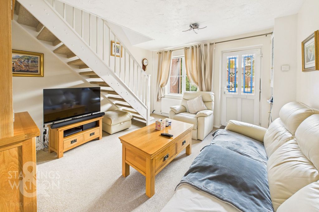 Property photo 2 of 16