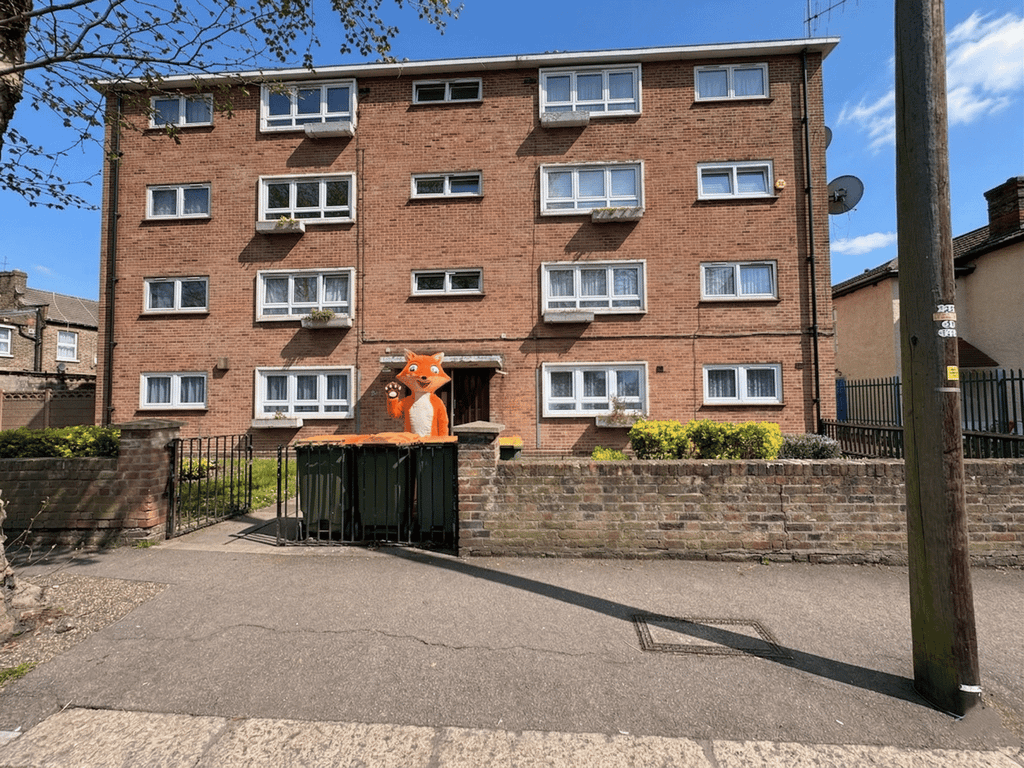 Property photo 1 of 15