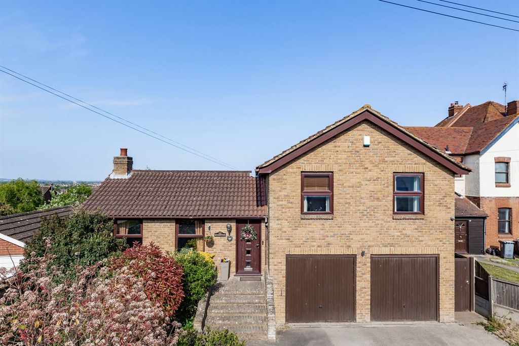 Property photo 1 of 27