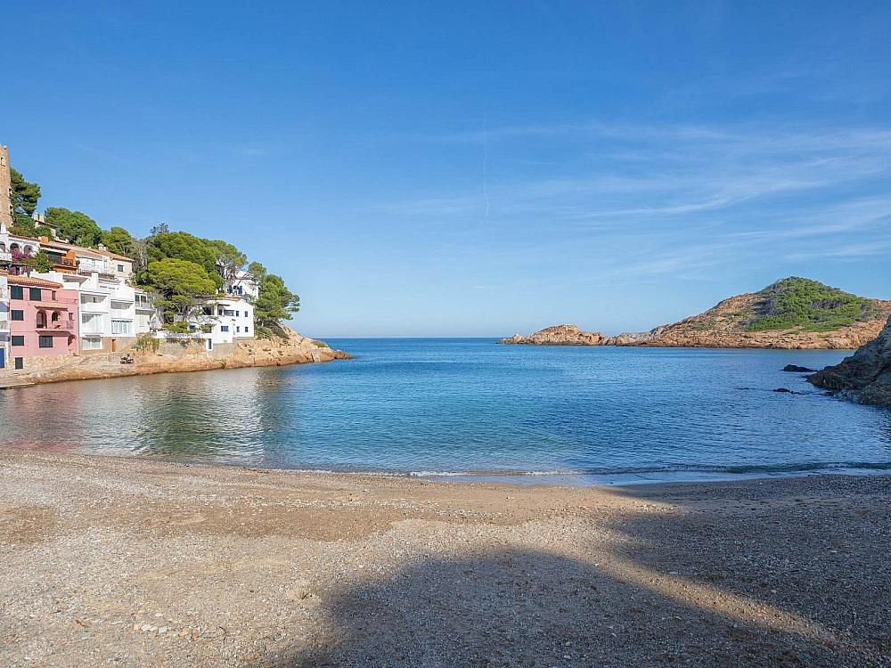 Property photo 2 of 29