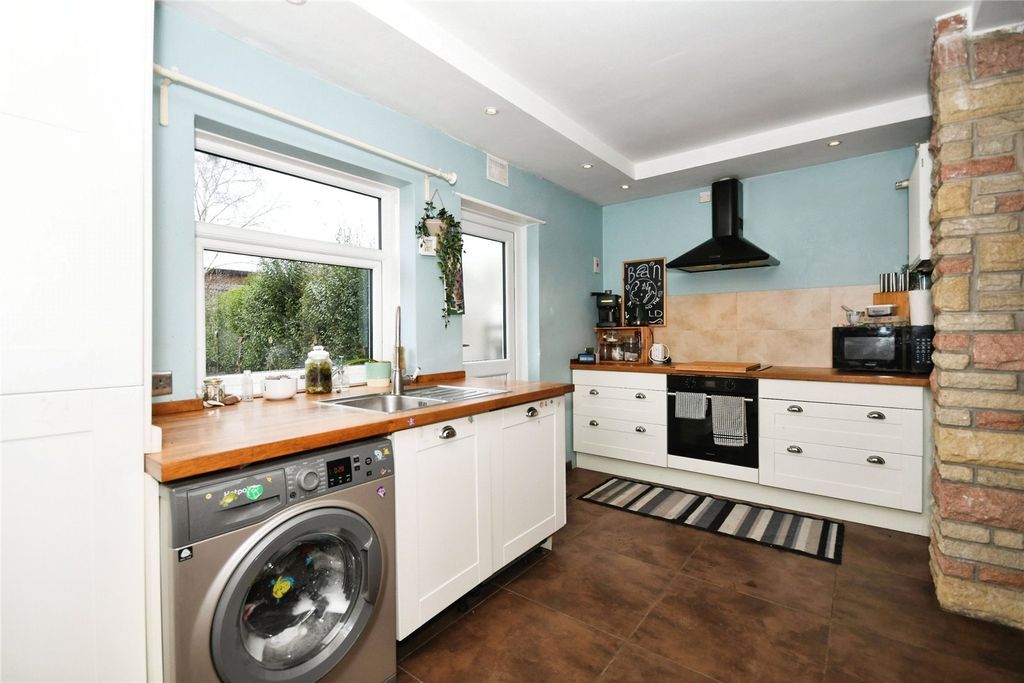 Property photo 2 of 17 Picture No. 08