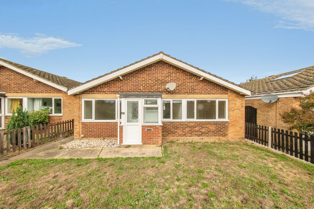 Property photo 2 of 17