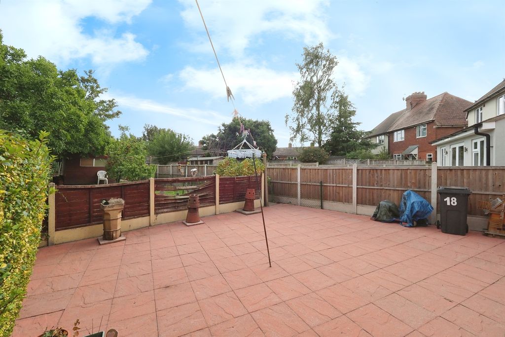 Property photo 2 of 17