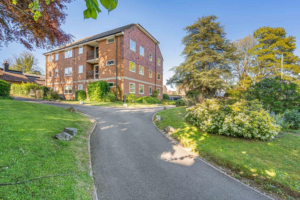 Property photo 1 of 10 2_80193