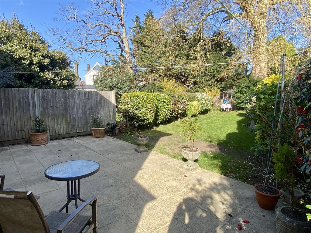 Property photo 2 of 4 22 Ravenswood Gardens Exterior 2.Jpeg