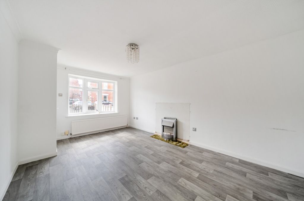 Property photo 2 of 10 1467422-6-6A15Aed4d4Ed1