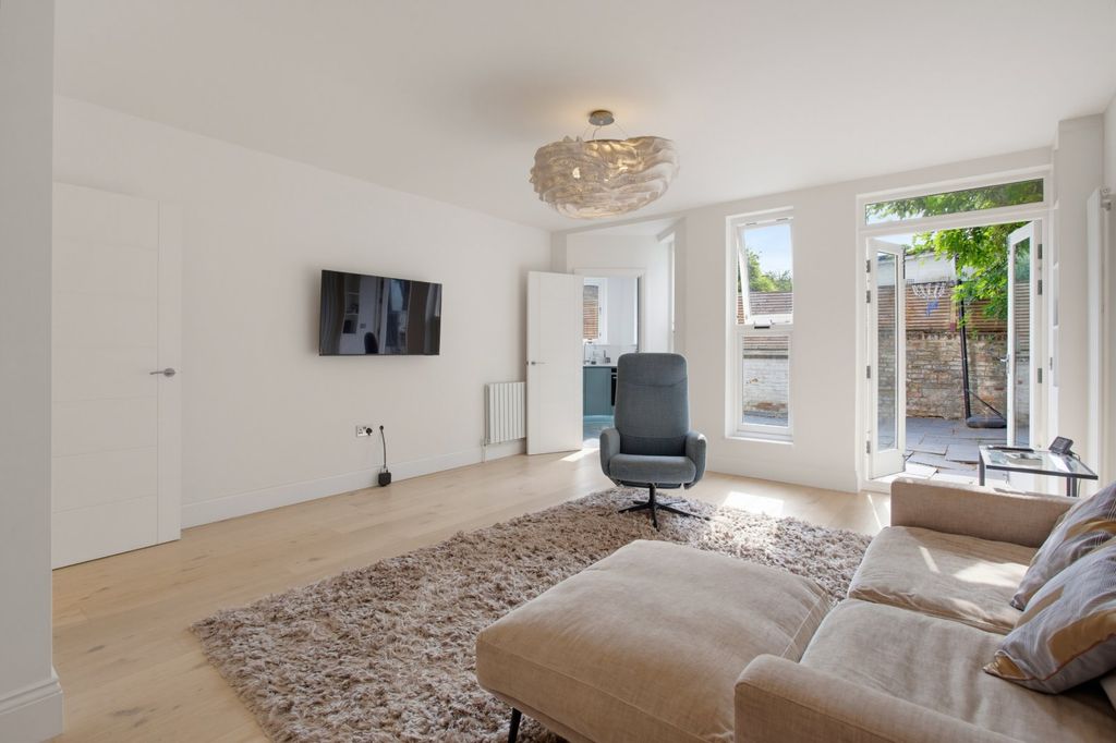 Property photo 2 of 17 Reception Room