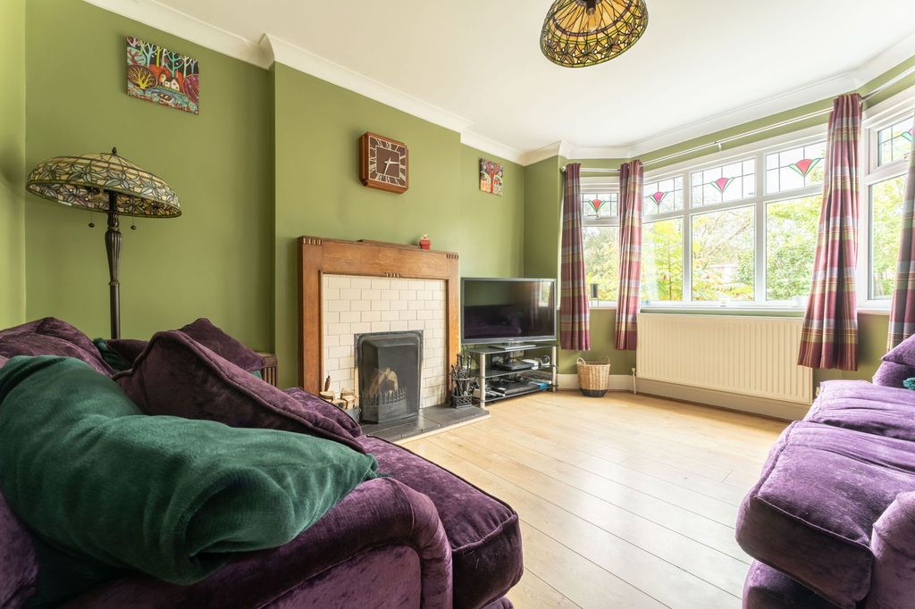Property photo 3 of 23