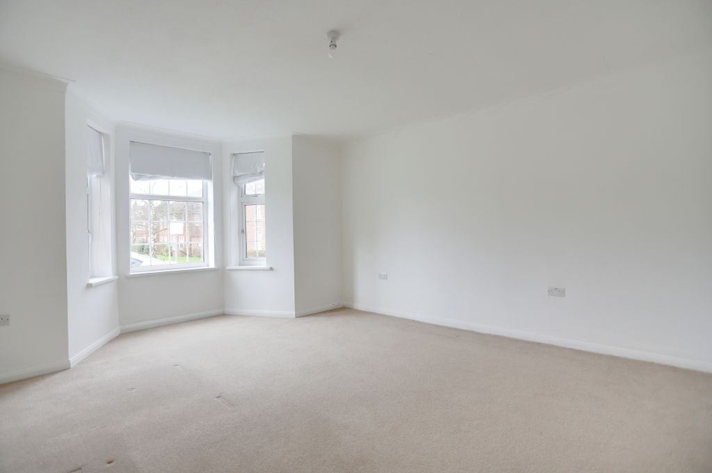 Property photo 3 of 6 3