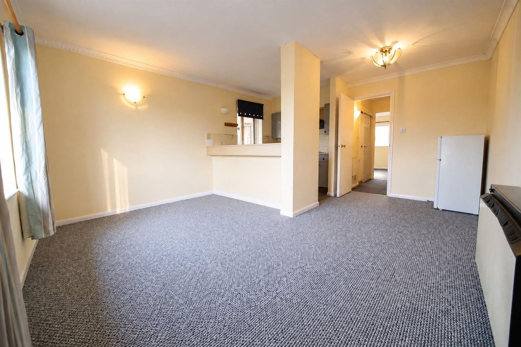 Property photo 3 of 6 3