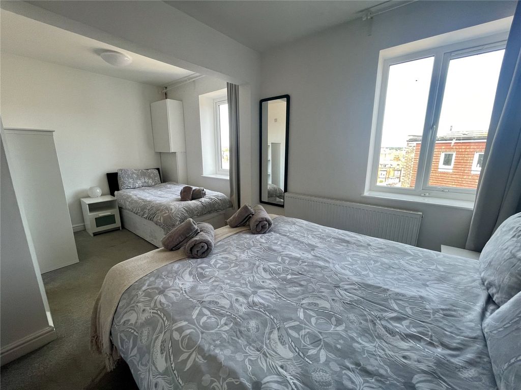 Additional image 17 of 2 bed flat for saleSouth Marine Drive, Bridlington, East Yorkshire YO15