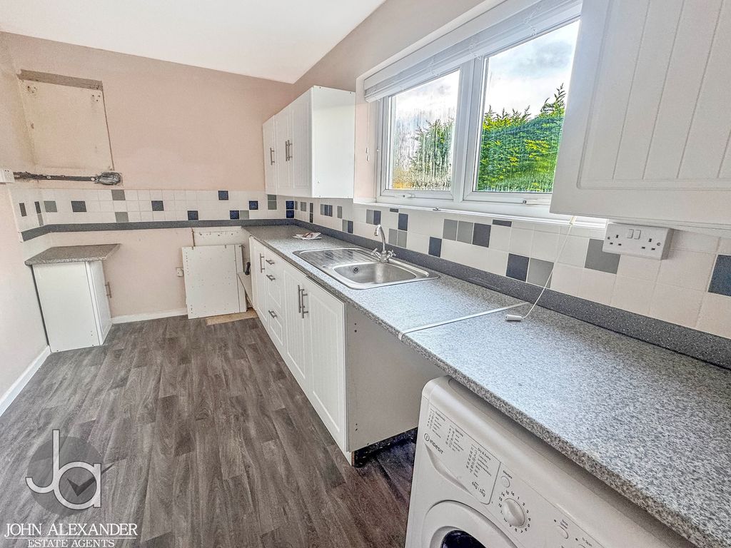 Property photo 2 of 8 20251222_110616117_0.0