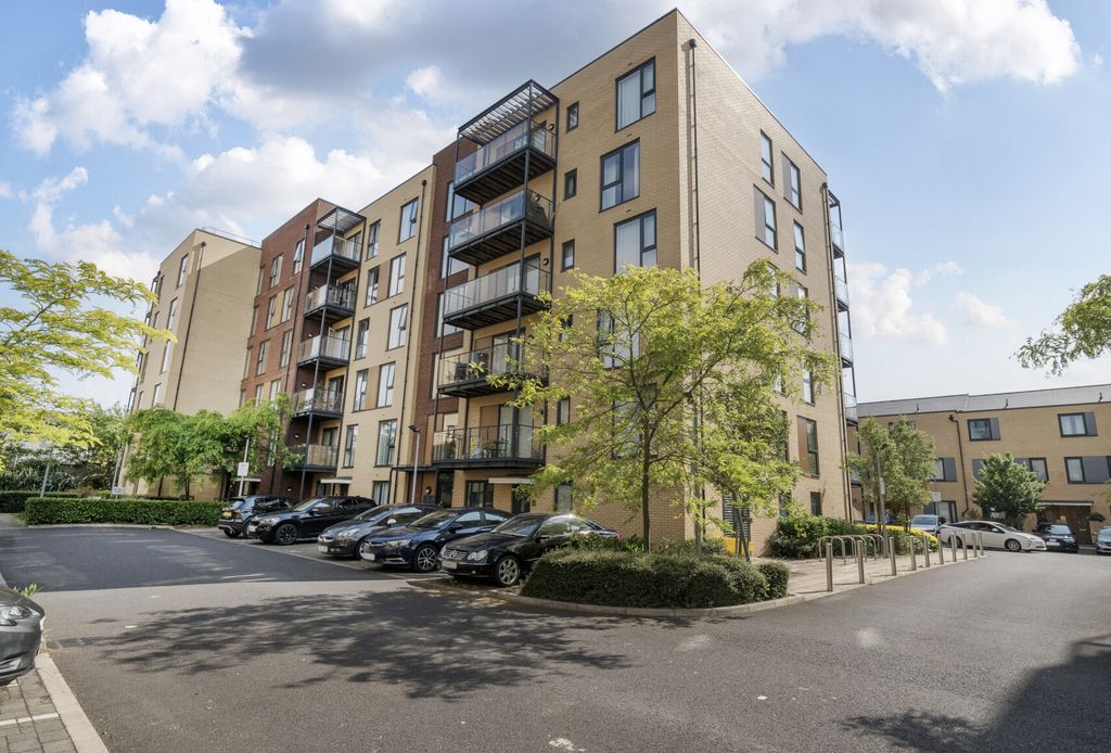 Property photo 2 of 11 1300205-17-6849A3...