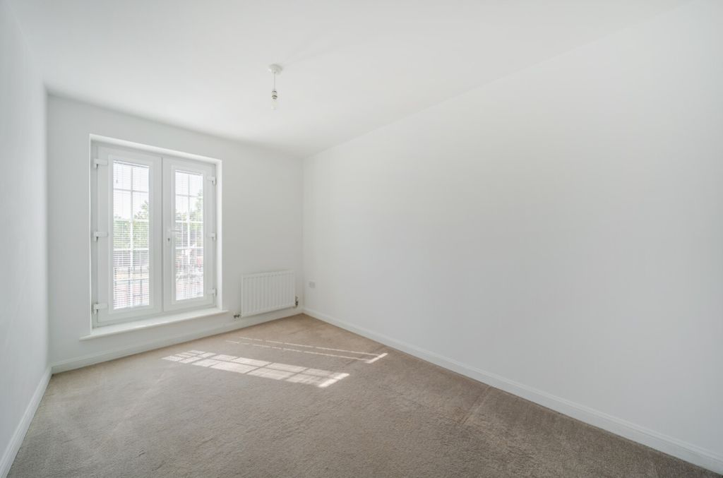 Property photo 2 of 10 1500259 (6)