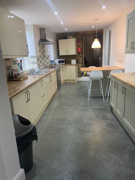 Property photo 2 of 8 Kitchen/Diner