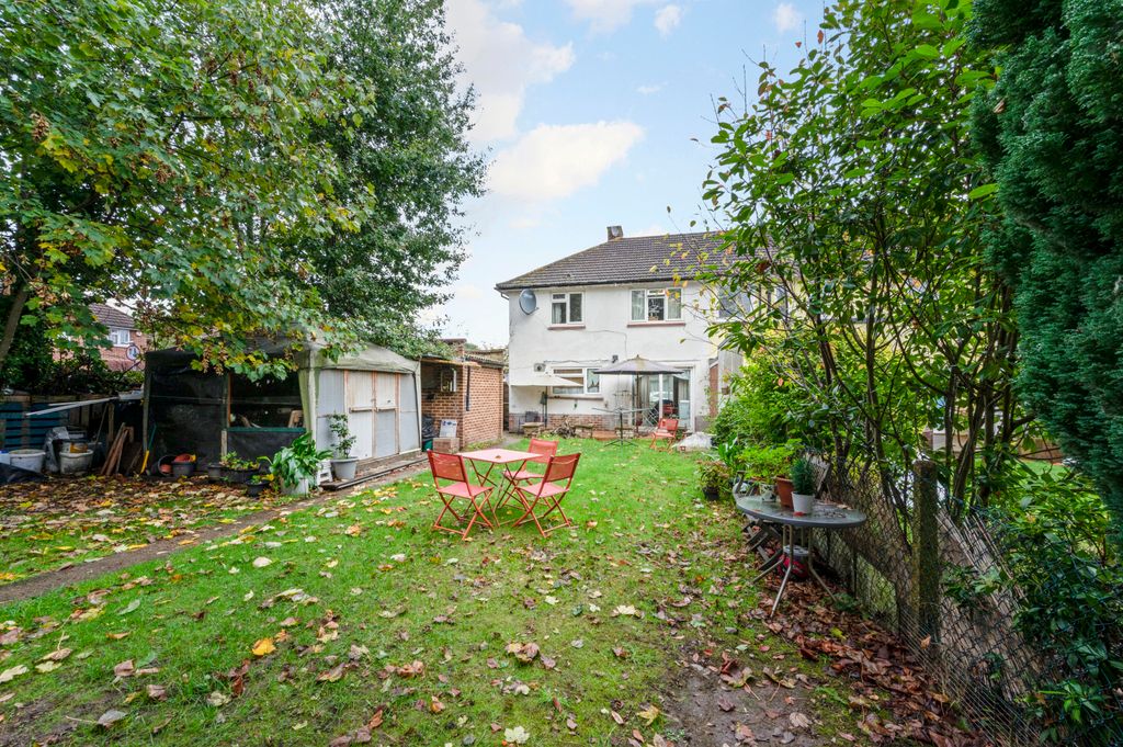 Property photo 2 of 12 Picture No. 19