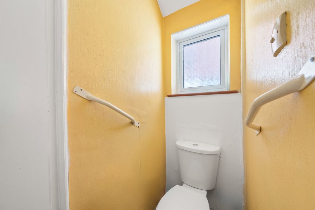 Property photo 3 of 13