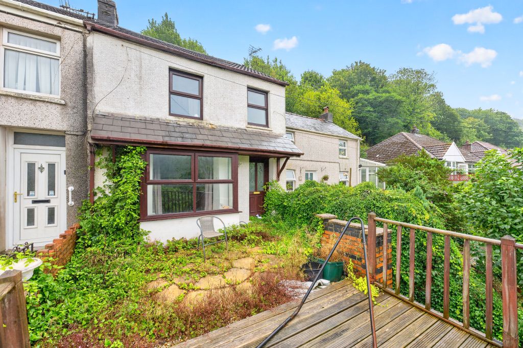Property photo 2 of 19