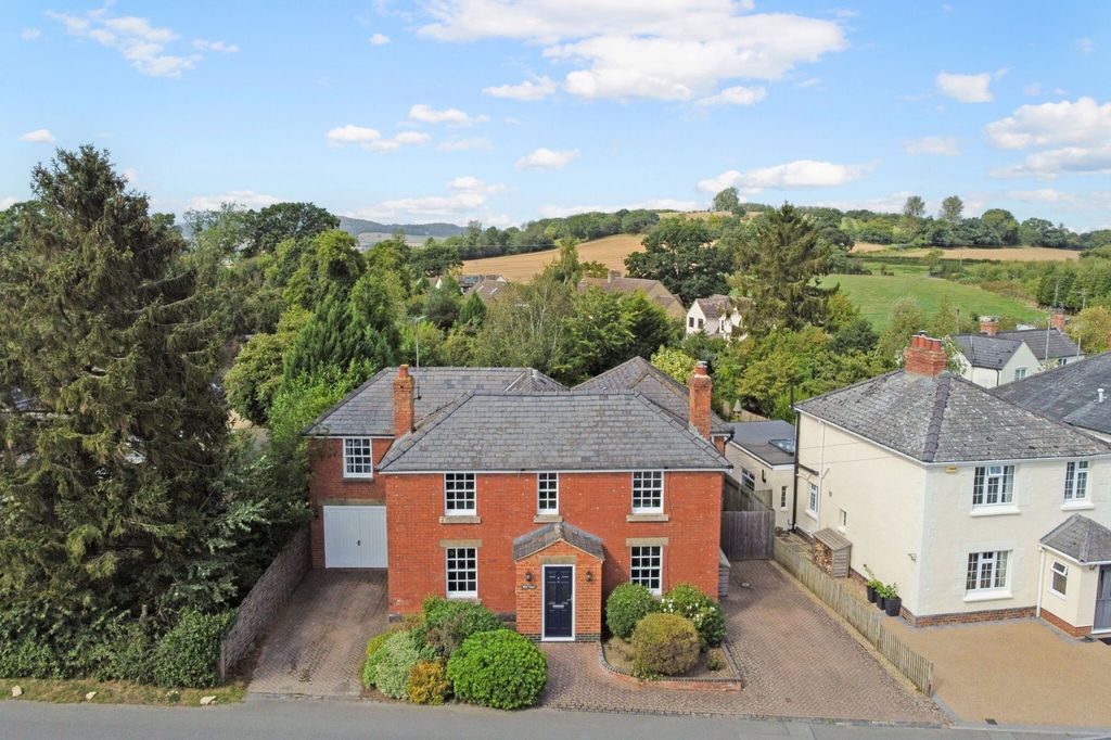 Property photo 1 of 19 Hillview