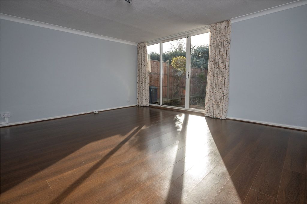 Property photo 2 of 17 Picture No. 10