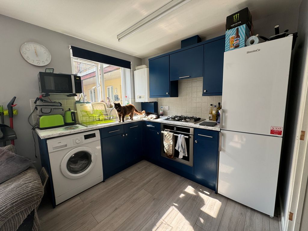 Property photo 2 of 8