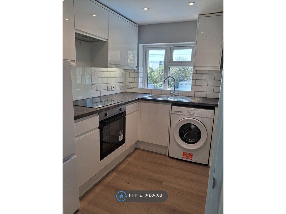 Property photo 1 of 22 Kitchen