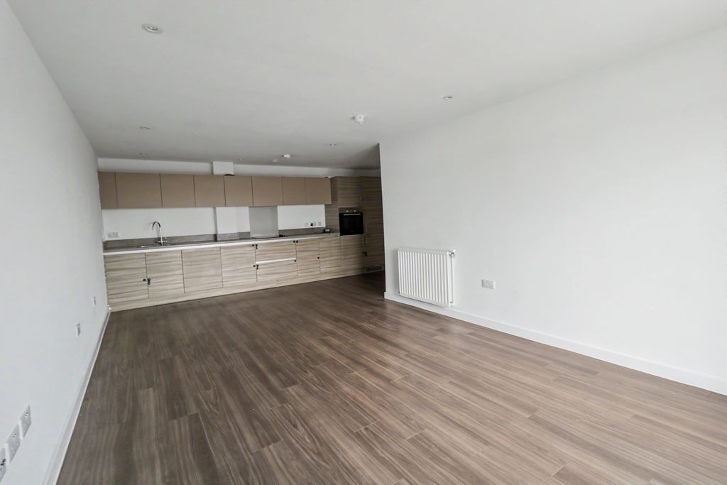 Property photo 3 of 15 Img_2138