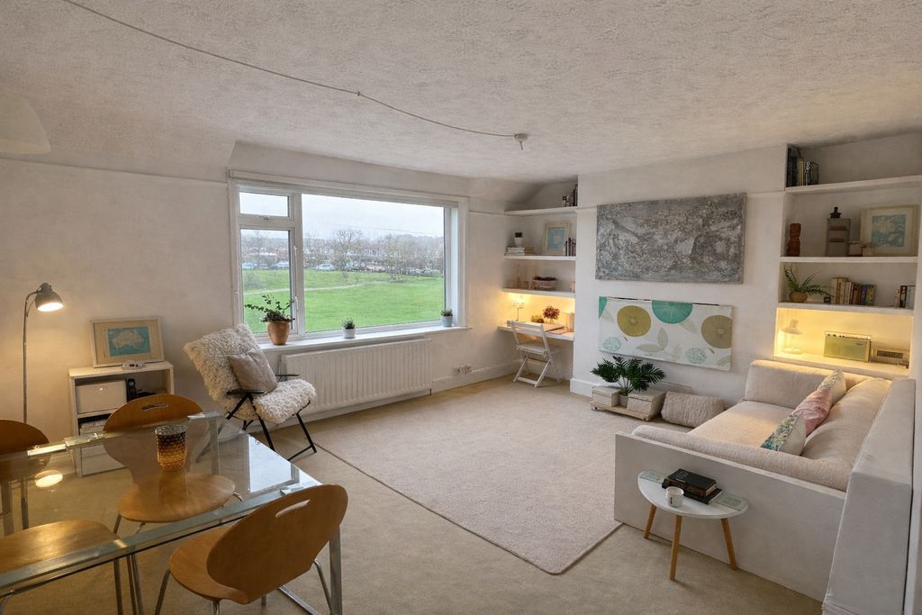 Property photo 2 of 7 Photo 8