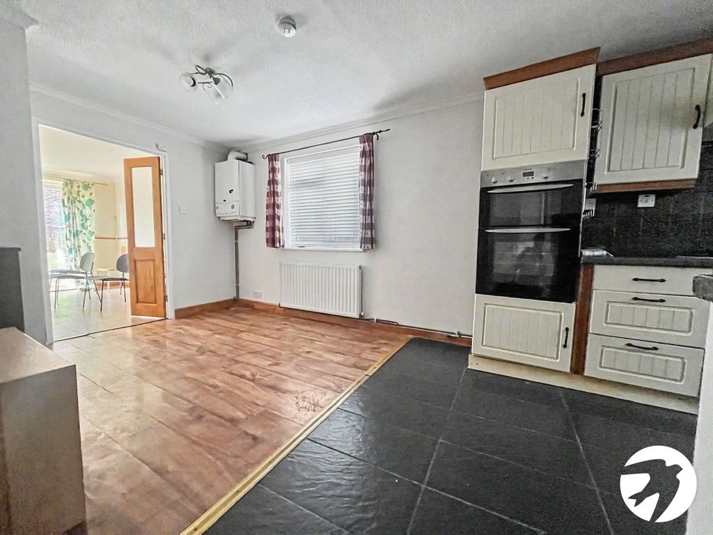 Property photo 3 of 12 Picture No. 12