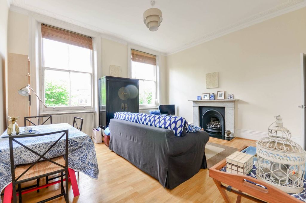 Property photo 1 of 3