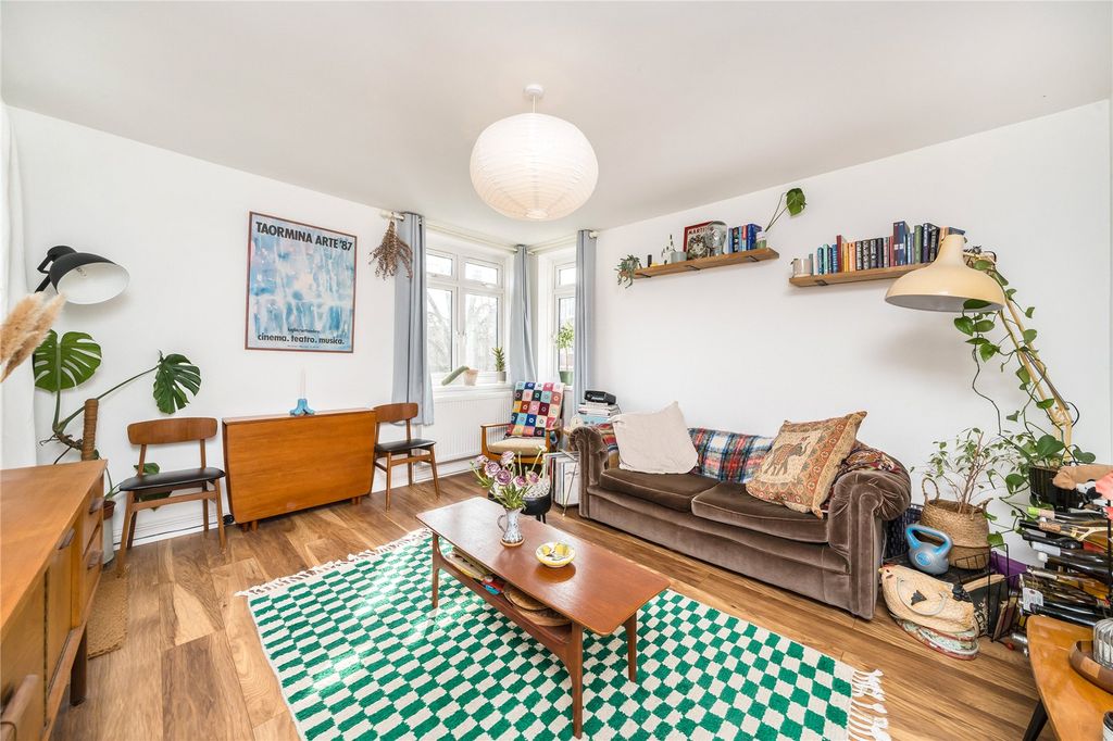 Property photo 2 of 12 Picture No. 02