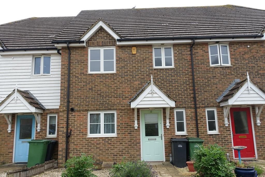 Property photo 1 of 17 3 Bedroom Mid Terrace