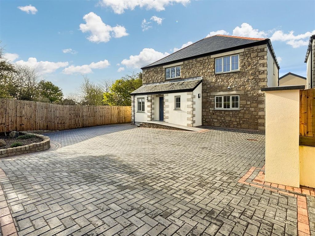 Property photo 1 of 30
