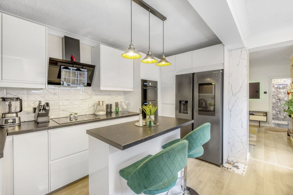 Property photo 2 of 23 11 Orchard Street (Boston)-17