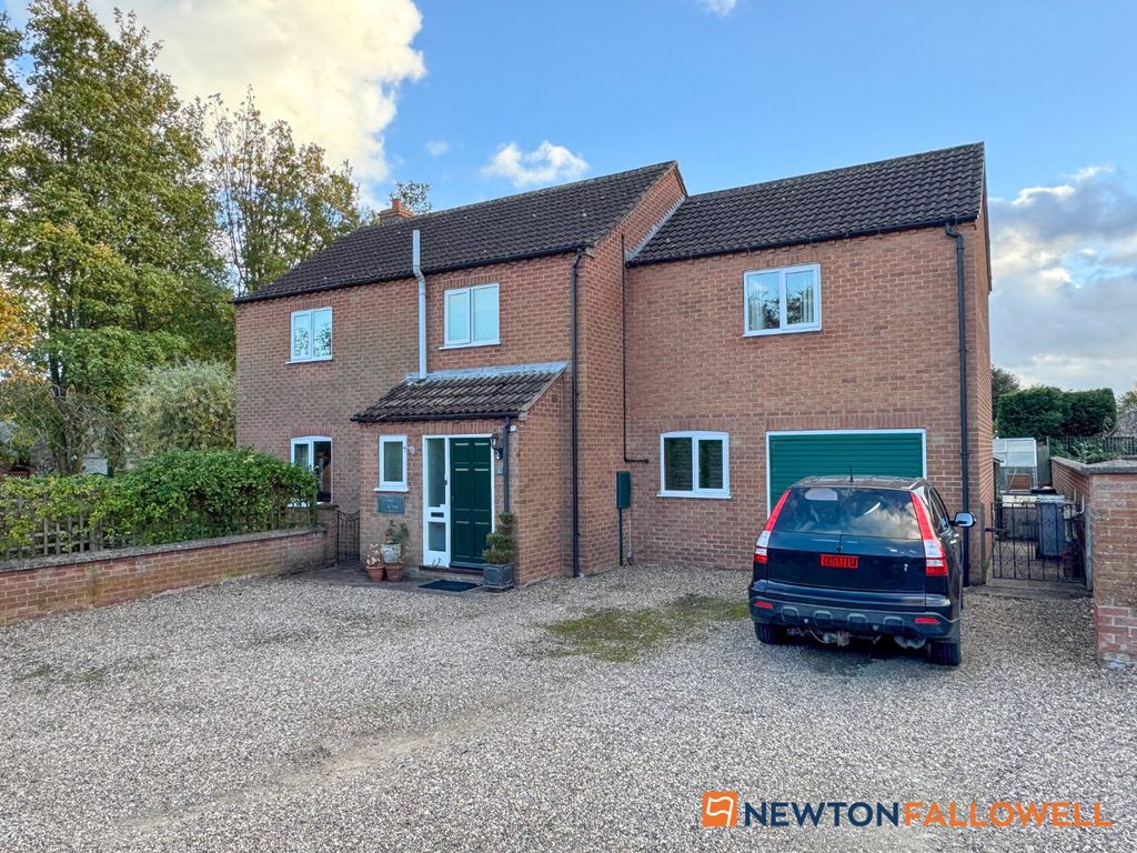 Property photo 1 of 23