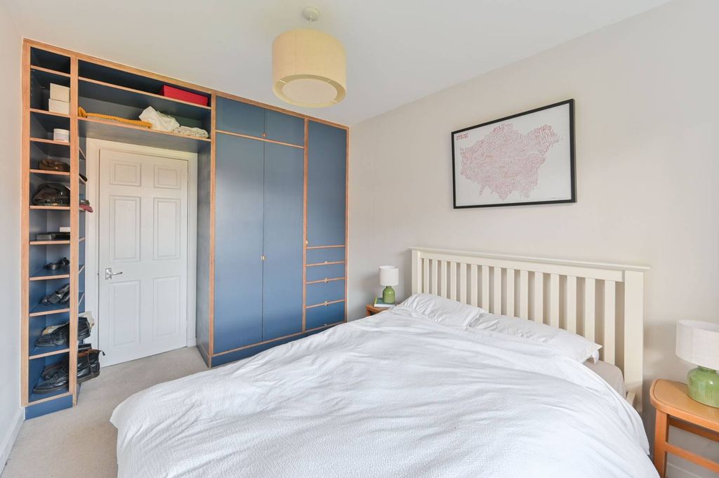 Property photo 3 of 8